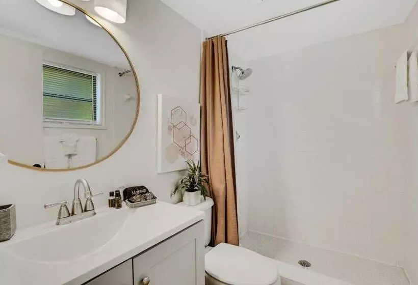 استراحتگاه Sugar Sand Sanctuary   Beach Condominium