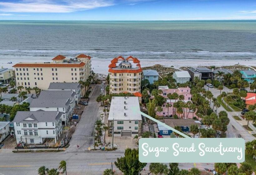 منتجع Sugar Sand Sanctuary Beach Condominium