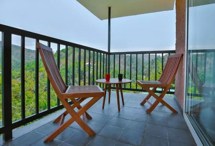 リゾートホテル The Violet Thekkady