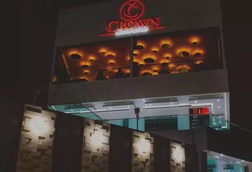 ホテル Crown