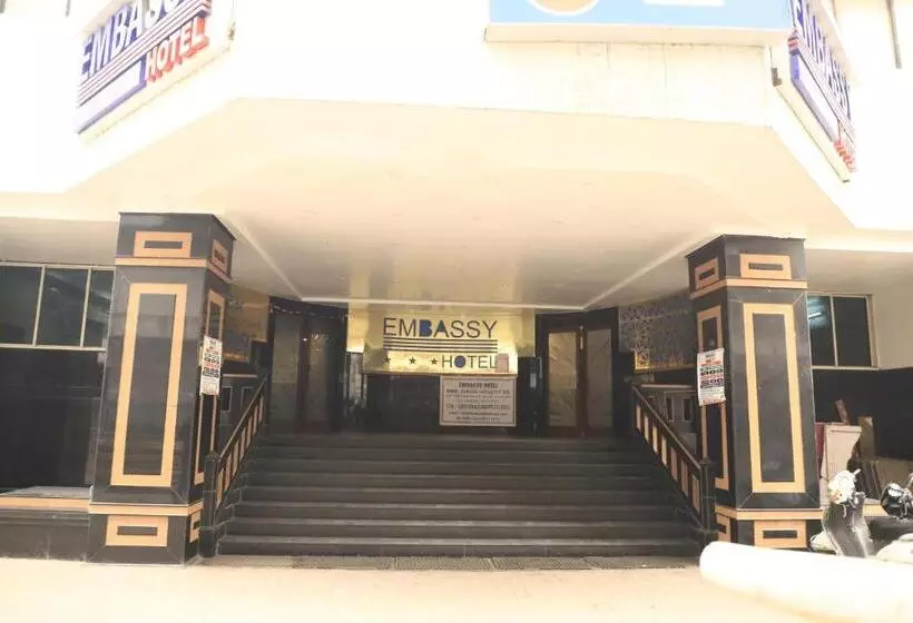 Hotelli The Byke Embassy Surat
