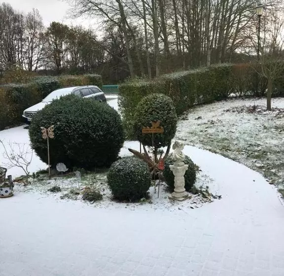 ホテル Fewo S Am Gutshaus Im Ostseeland