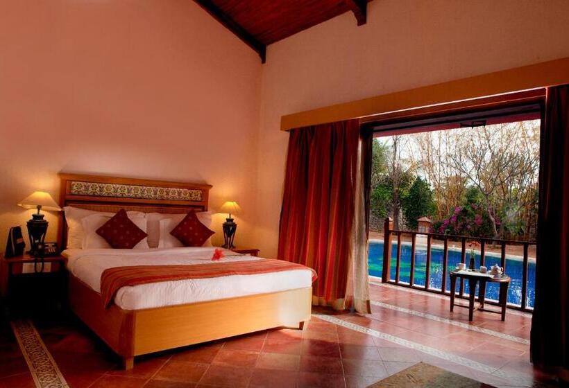 Lagoon Bay Hotel At Leonia