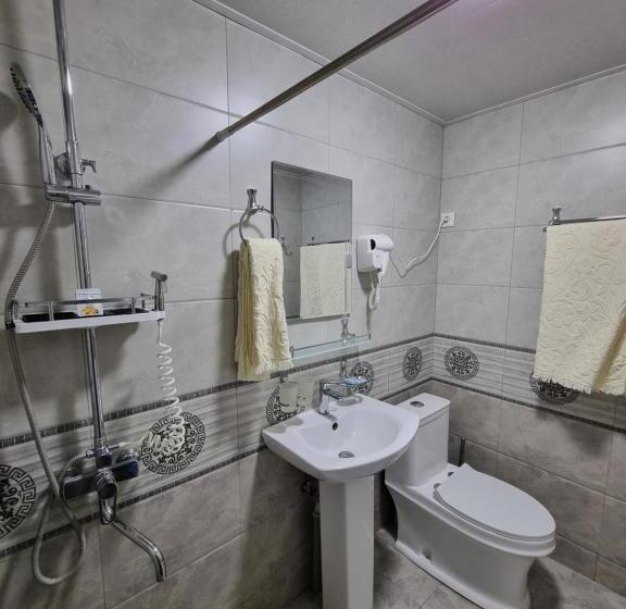 پانسیون старинная крепость азиза