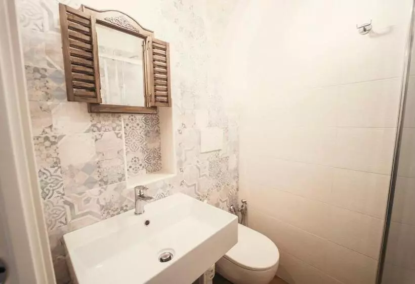 ペンション Home 5   Alcova