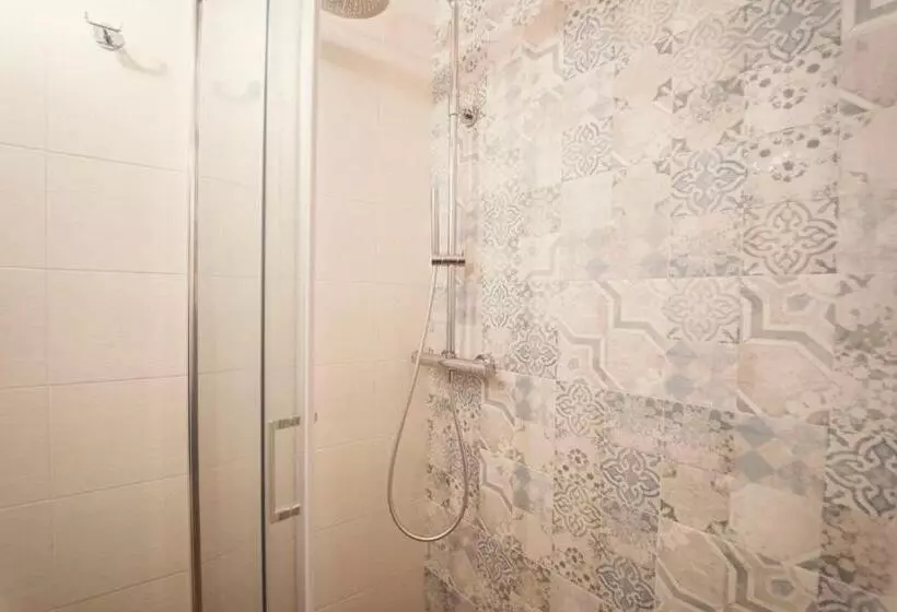 ペンション Home 5   Alcova