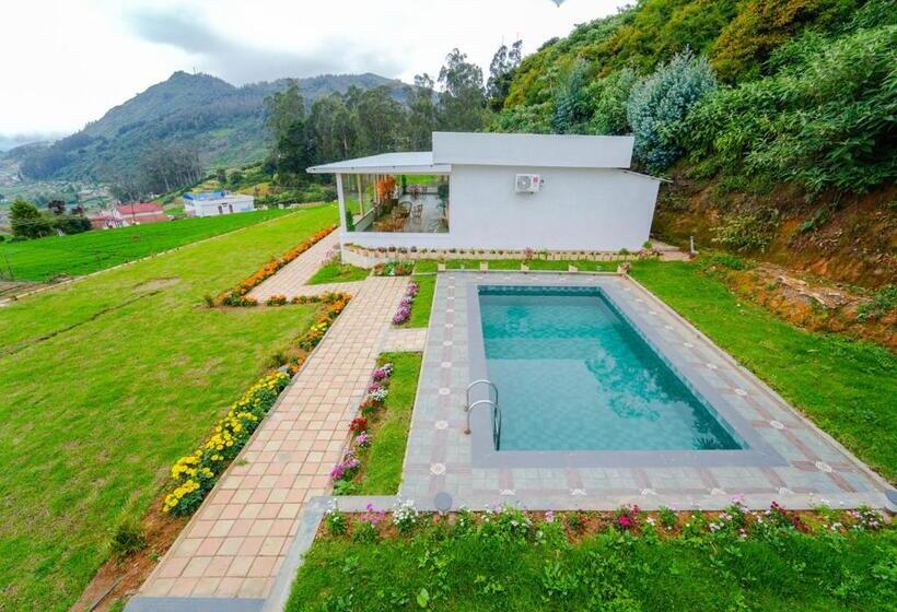 Silent Retreat Ooty Pool Resort By Voye Homes