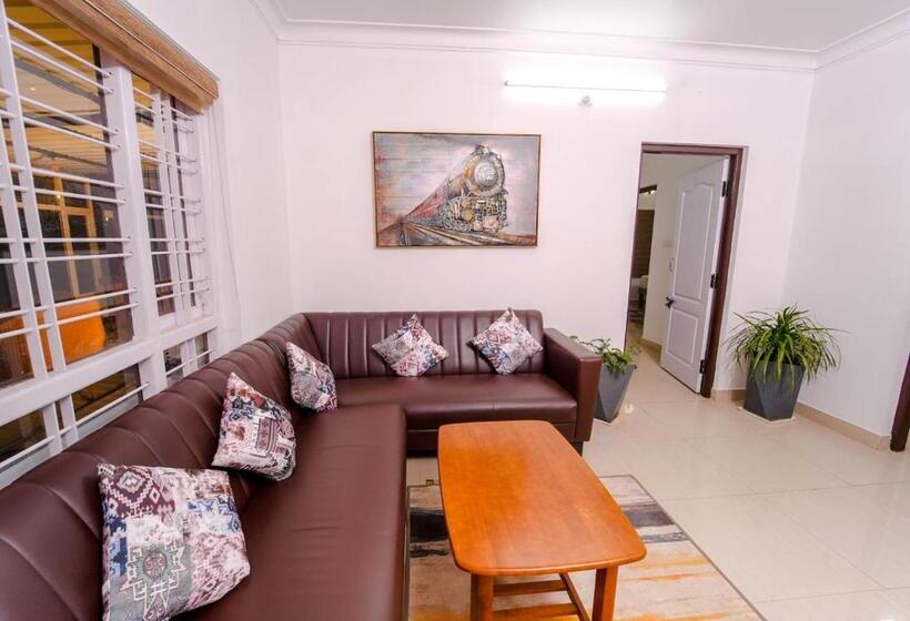 Silent Retreat Ooty Pool Resort By Voye Homes