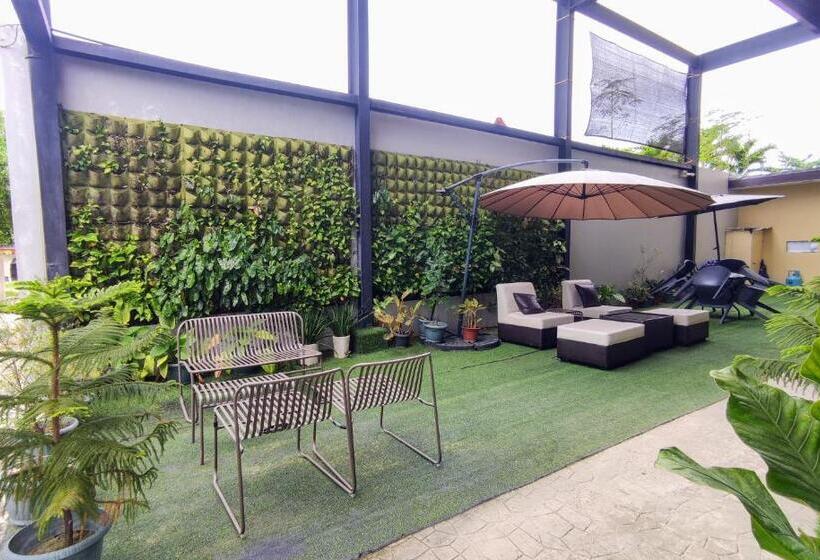 Bed and Breakfast D Cozy Nest Hostel And Events Place