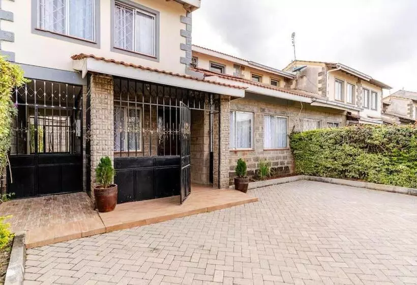 تختخواب و صبحانه Saruni Homes