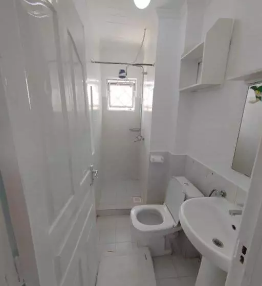 تختخواب و صبحانه Saruni Homes