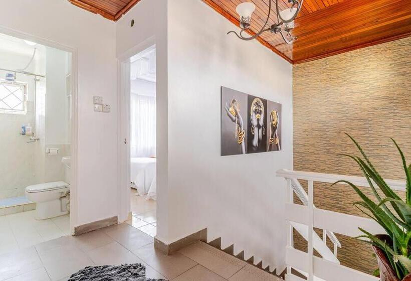 تختخواب و صبحانه Saruni Homes