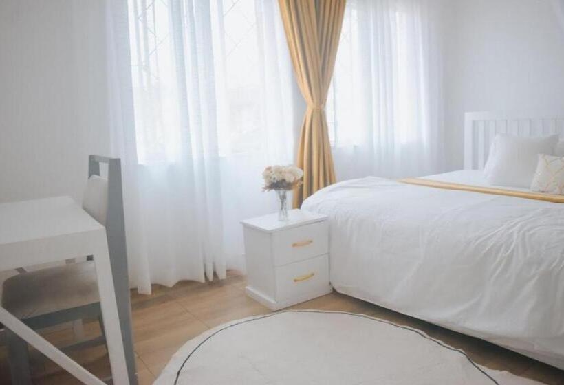 تختخواب و صبحانه Saruni Homes