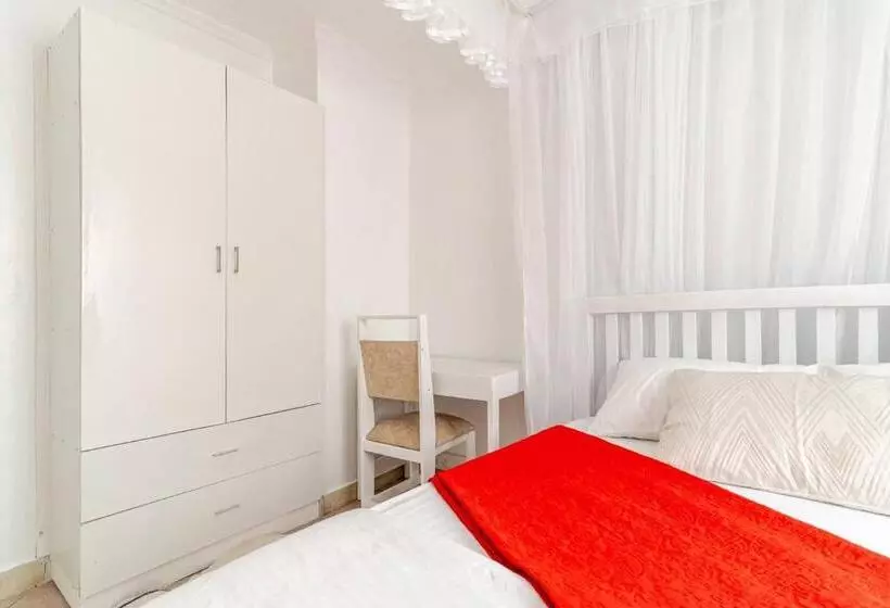 تختخواب و صبحانه Saruni Homes