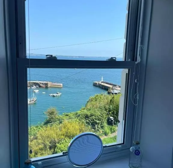 Aamiaismajoitus (B&B) What A View Mevagissey