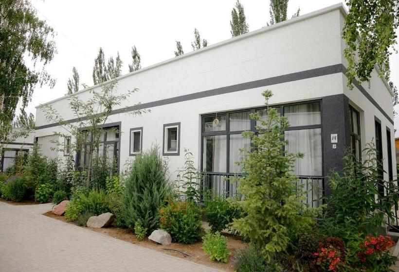 هتل атлантис иссык куль резорт