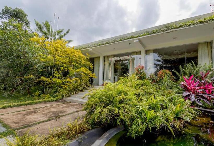 Hotel Green Path   Banquet Hall And Resort