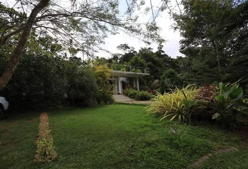 Hotelli Green Path Banquet Hall And Resort