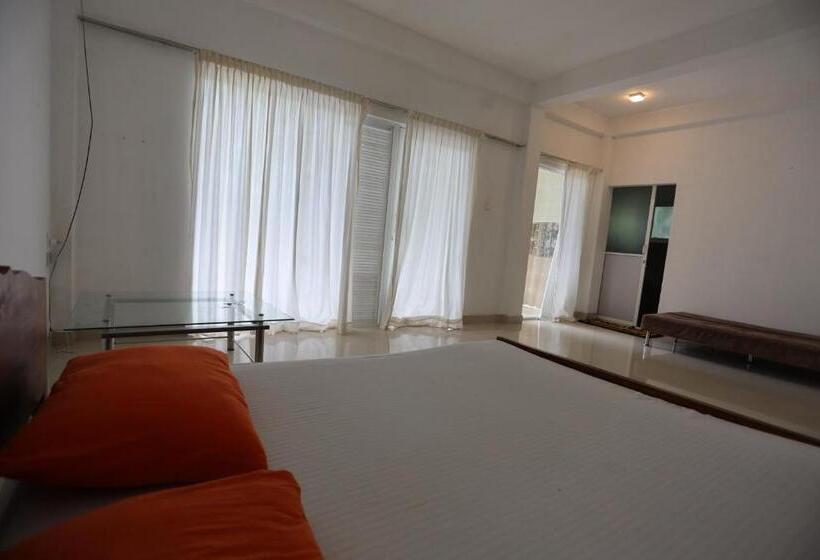 Hotel Green Path   Banquet Hall And Resort