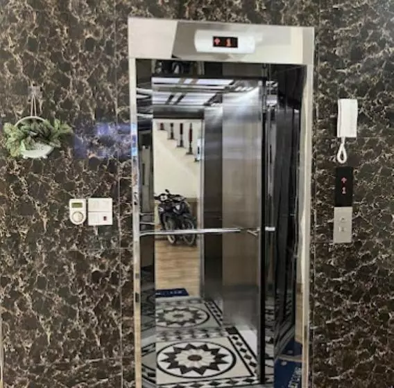 هتل Hoa Quỳnh 2