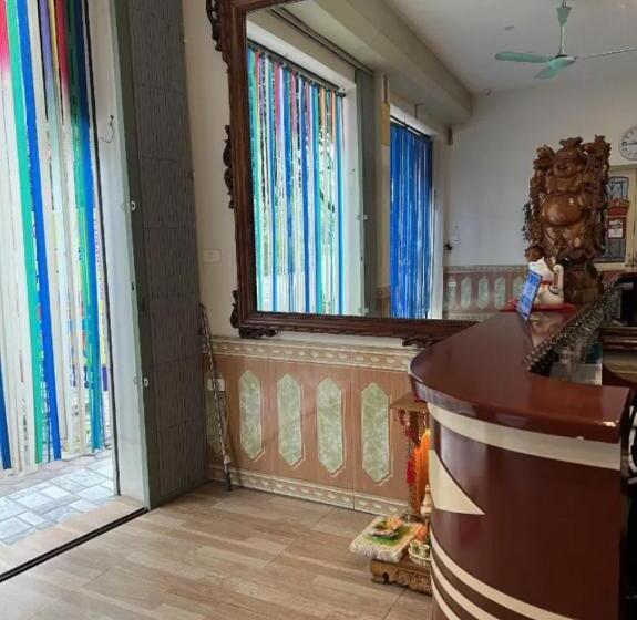 هتل Hoa Quỳnh 2