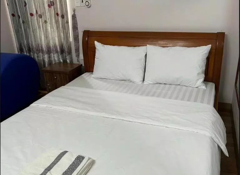 هتل Hoa Quỳnh 2
