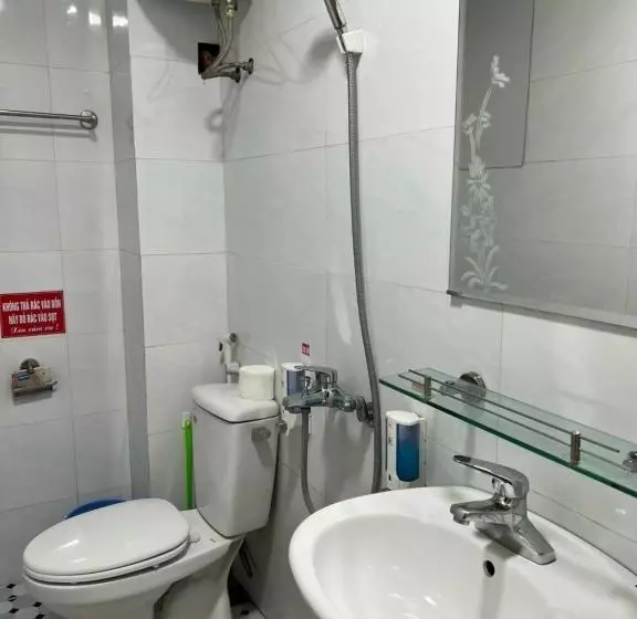 هتل Hoa Quỳnh 2