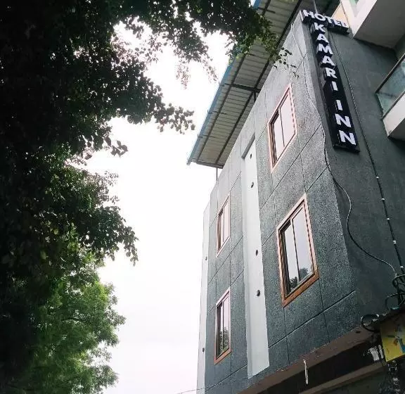 ホテル Kamari Inn