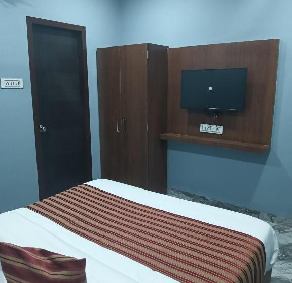 בית מלון כפרי Kamari Inn