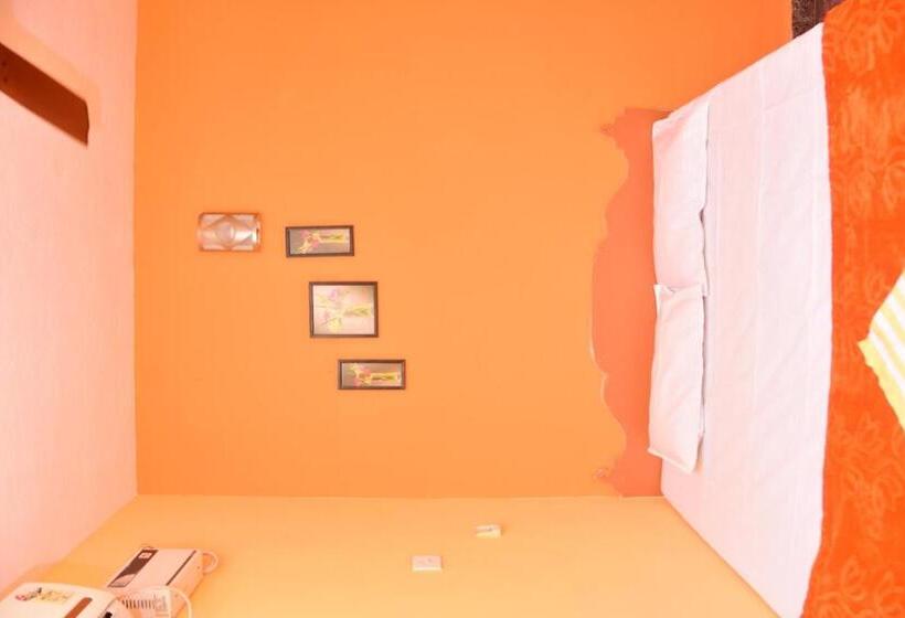 Hotel Malar Restaurant And Rooms