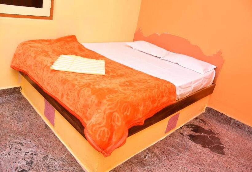 Hotel Malar Restaurant And Rooms