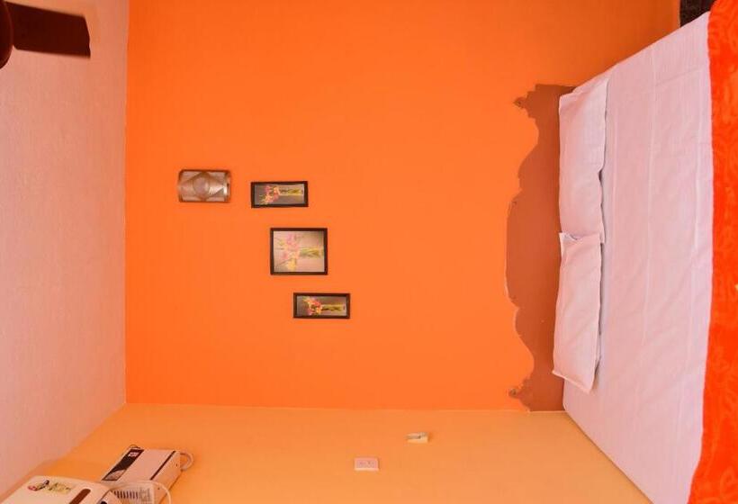 Hotel Malar Restaurant And Rooms