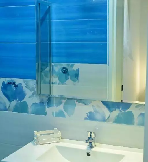 پانسیون Komodo Rooms