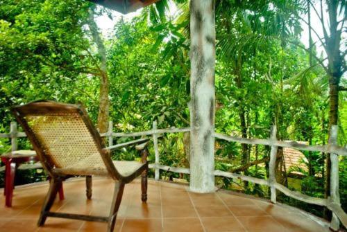 Pensió Shadow Villa