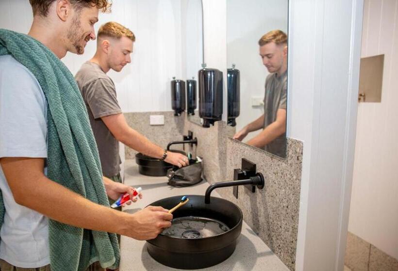 هاستل Bounce Airlie Beach