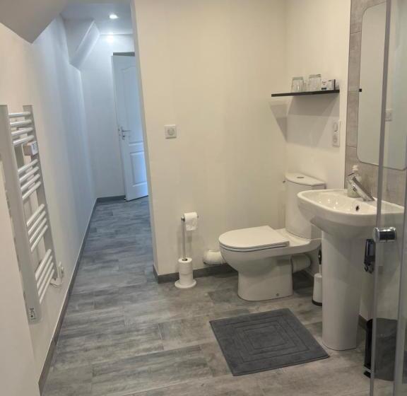 Bed and Breakfast L Entracte