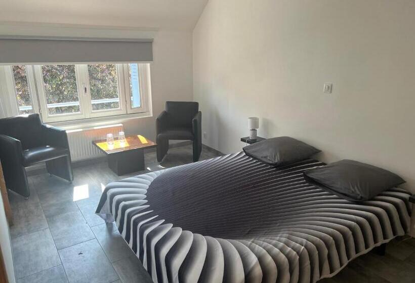 Bed and Breakfast L Entracte