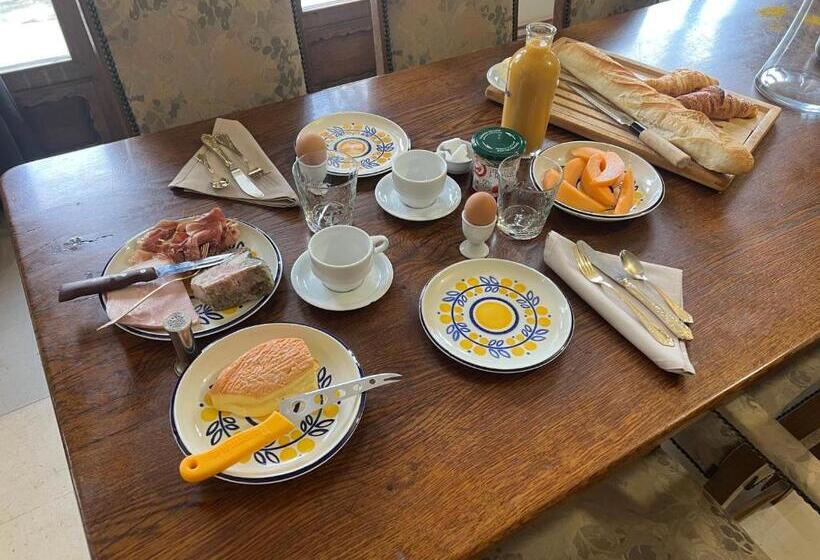 Bed and Breakfast L Entracte