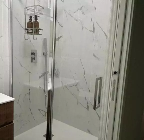 Aamiaismajoitus (B&B) Therma Luxury House