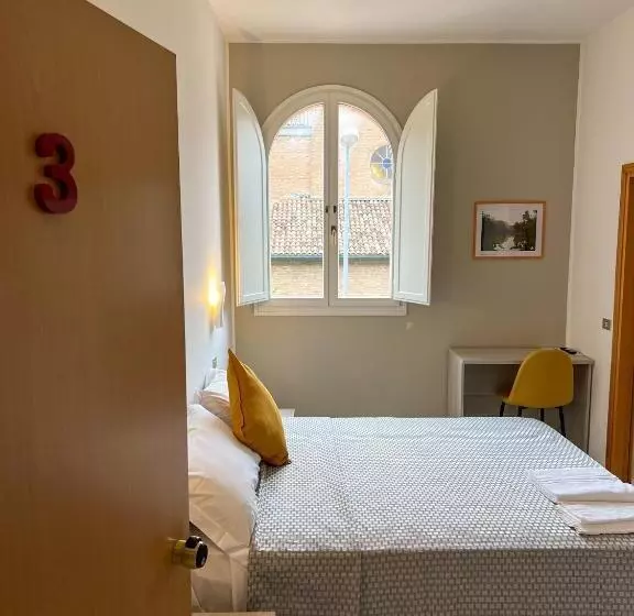 Hotelli Al Gallo Trattoria E Locanda