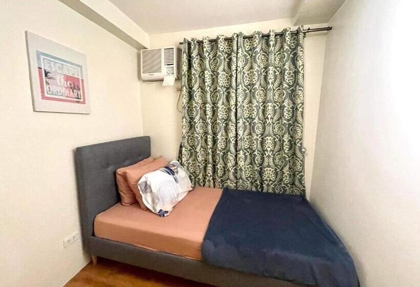 هتل کپسول Noelz Staycation