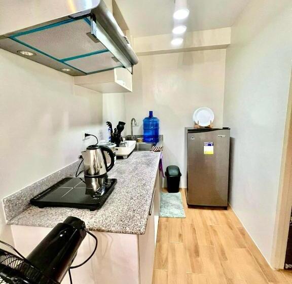 هتل کپسول Noelz Staycation