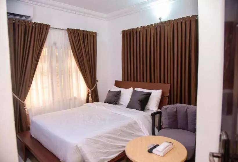 هتل Grey Lodge