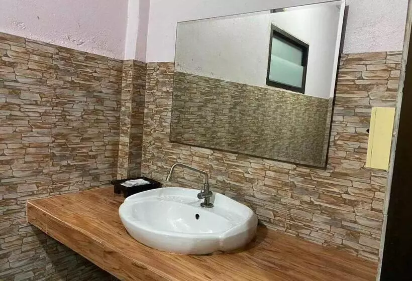 Hotelli Oyo 75524 Sk Resort