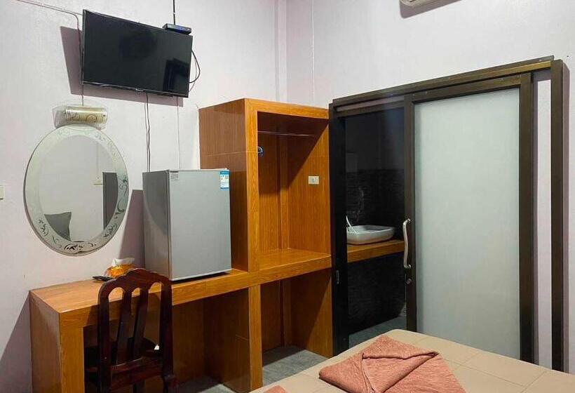 هتل Oyo 75524 Sk Resort