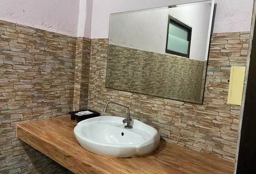 Hotelli Oyo 75524 Sk Resort