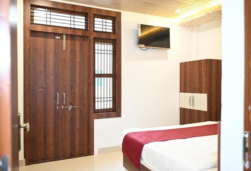 Fabhotel The Pleasure Stay