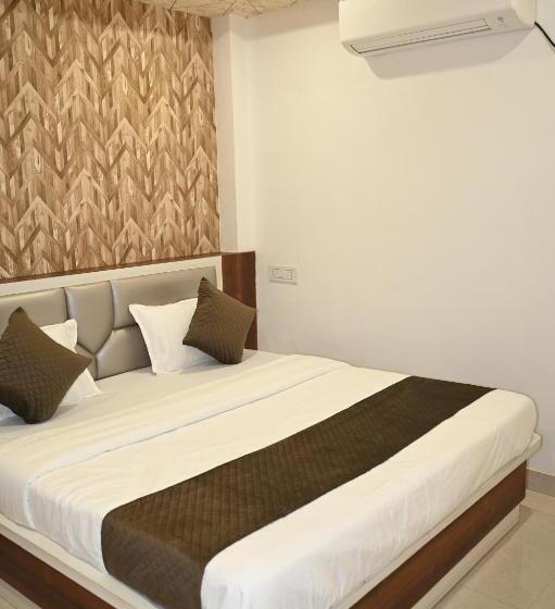 Fabhotel The Pleasure Stay