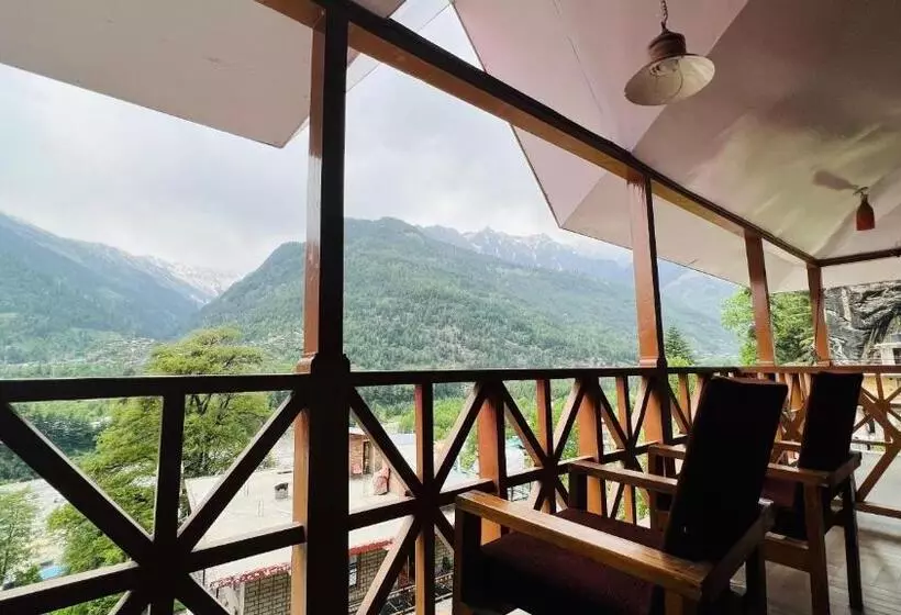 ホテル Urban Tadka Guest House