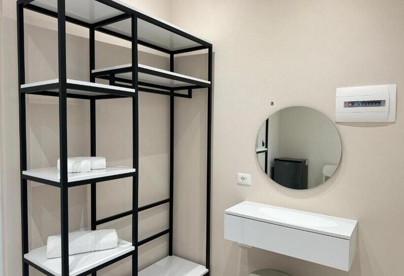 بنسيون Aloju Rooms